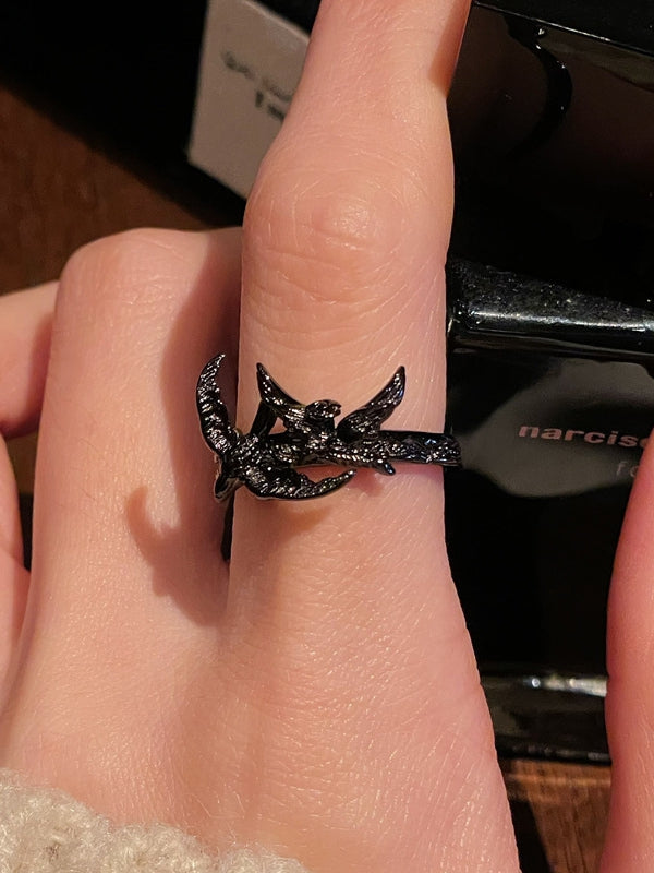 7 Options Raven Design Gothic Ring