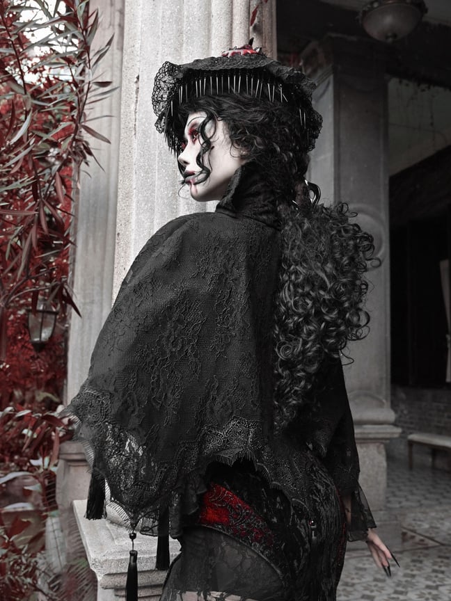 Black Goth Vampire Stand Collar Lace Shawl Cape Tassels Hem