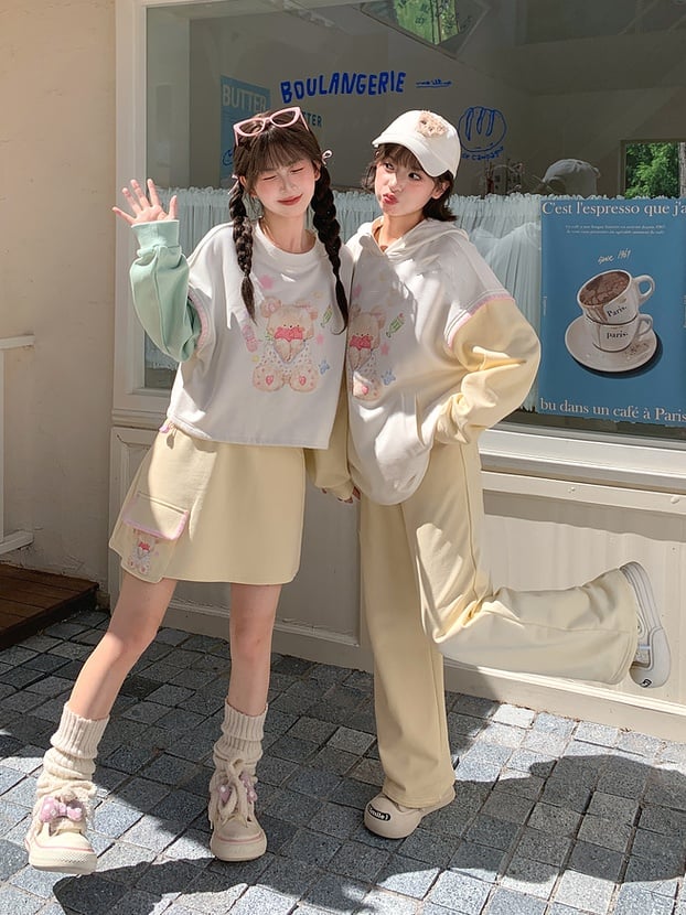 Green and Yellow Colorblock Design Teddy Bear Print Drawstring Hem Autumn Sweatshirt