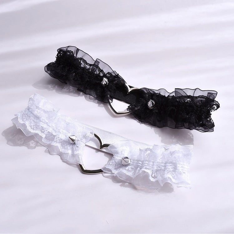 Gothic Punk Studs Black/White Lace Trim Garter