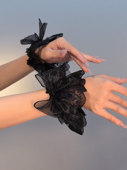 Black/White Bowknot Decorated Lace Wrist Cuffs