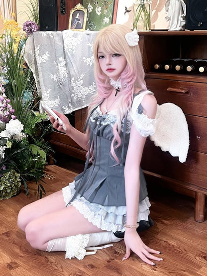 Elegant Light Gray Tiered Skirt with Lace Hem