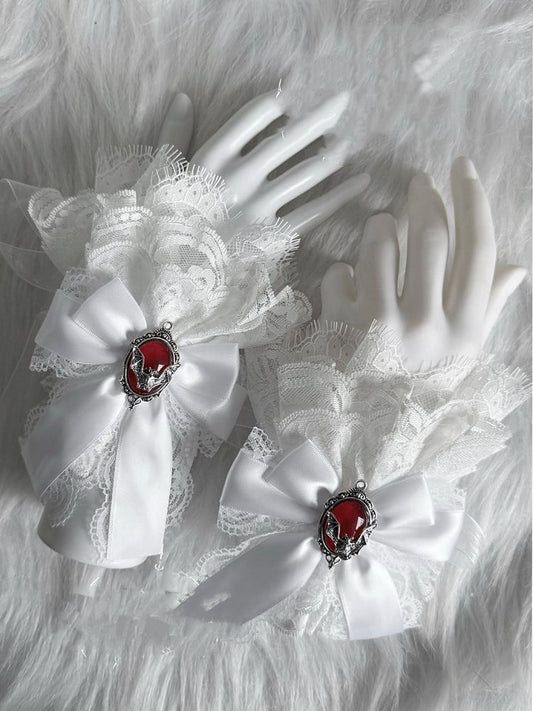 Jirai Kei White Bowknot Bat Accent White Lace Wrist Cuffs