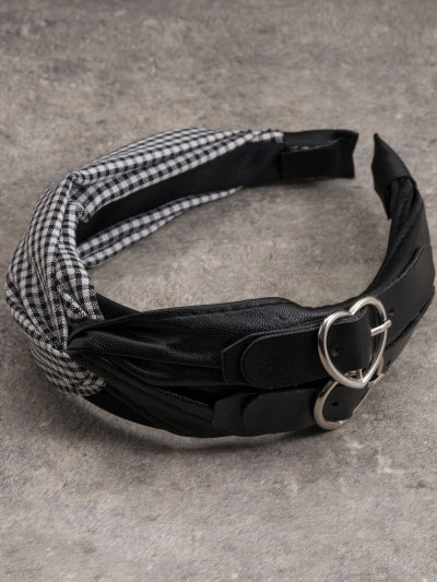 Black Gothic Plaid Pattern With Double Heart Buckles Decorated KC