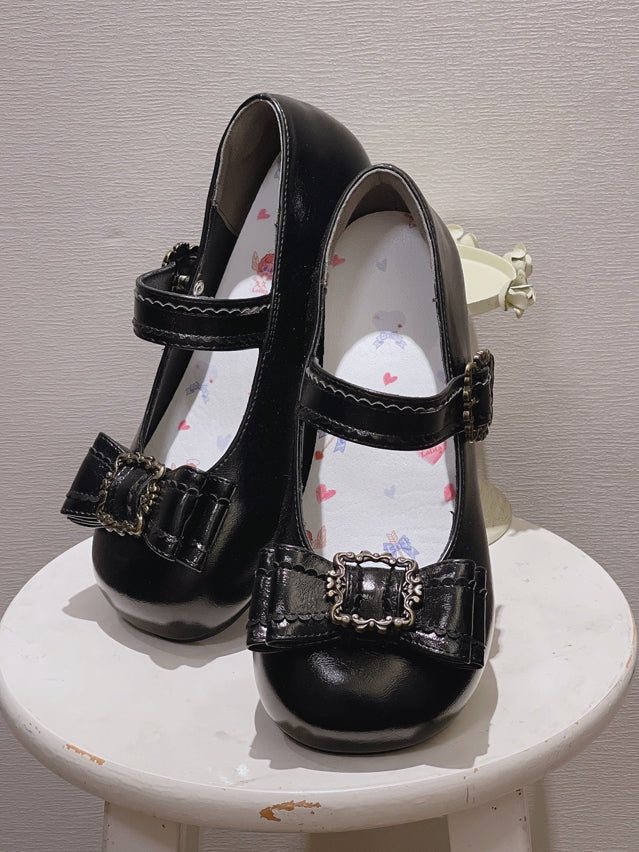 Low-heel Classic Black Lolita Mary Janes in PU - Round Toe with Bow Detail & Frame Accents