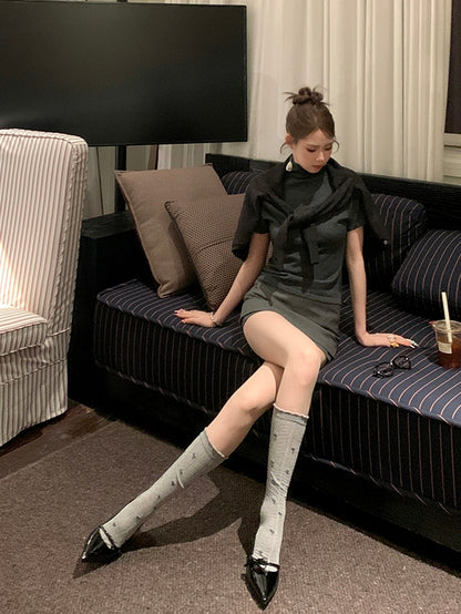 Gray/White/Wine Red/Black Floral Pattern Under-knee Stockings