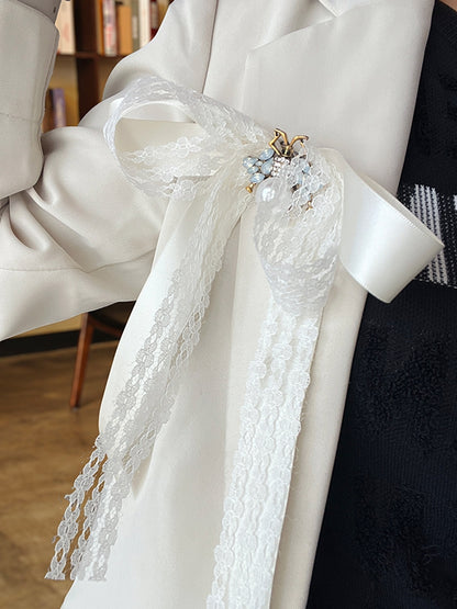 White Rhinestone And Beaded Decorated Bee Design Bowknot Brooch