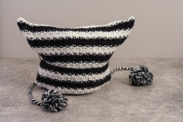 Heart Buckles Gothic Black and White Striped Knitted Hat with Chain