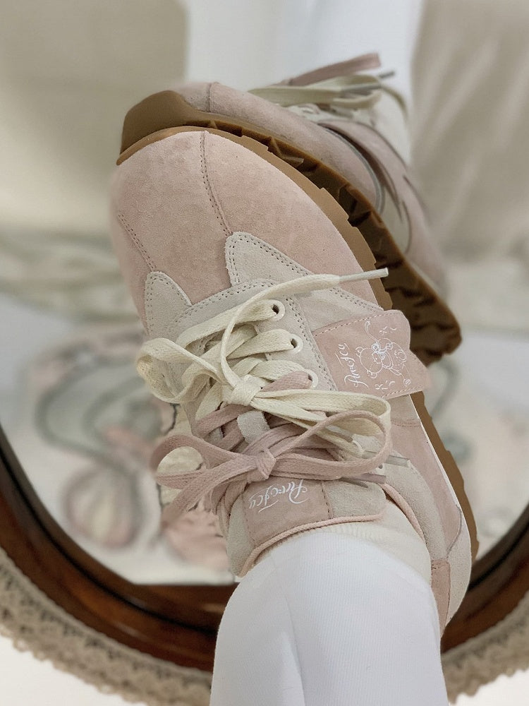 Pink Letter And Bear Decorated Front Lace-up Ties Sneakers