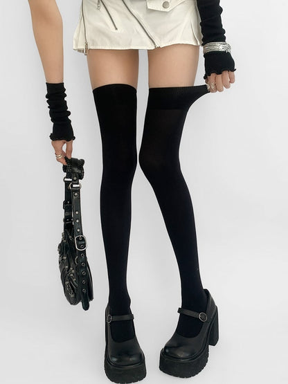 Longer Version White/Black Ribbed Trim Over-knee Stockings