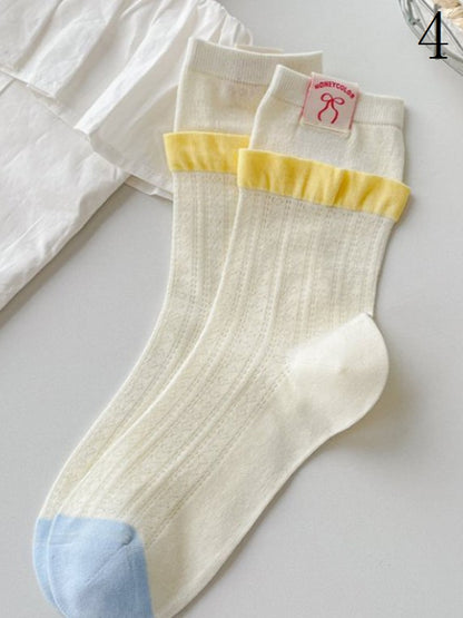 4 Options White Calf Socks