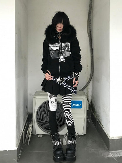 Black Y2K Zip-up Hoodie with Faux Fur Trim and Graphic Print
