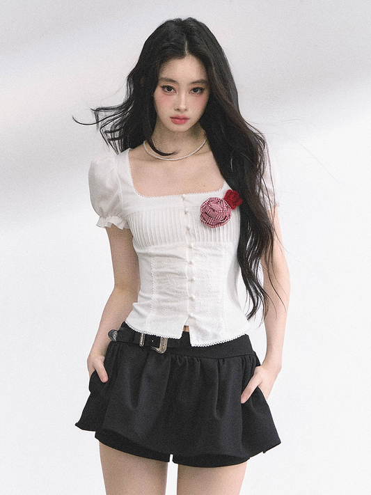 White Square Neckline and Short Puff Sleeves Floral Decorated T-shirt