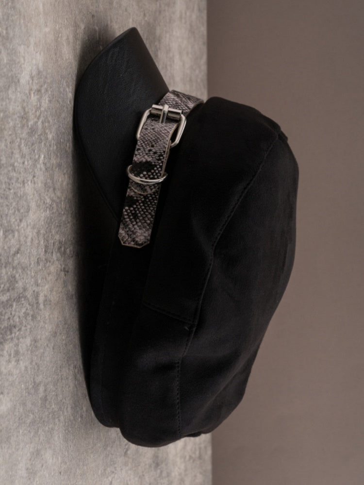 Black Gothic Snakeskin Pattern Buckle Design Beret Hat