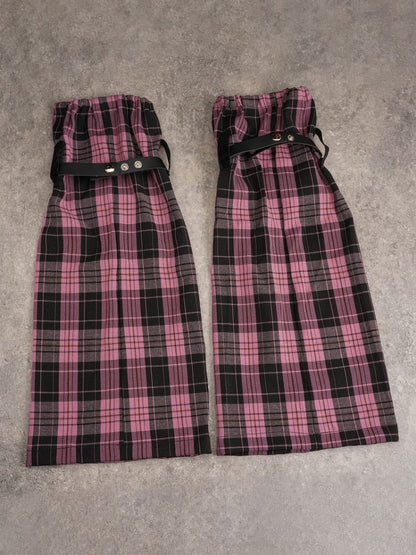 Pins Decorated Black and Pink Plaid Leg Sleeves