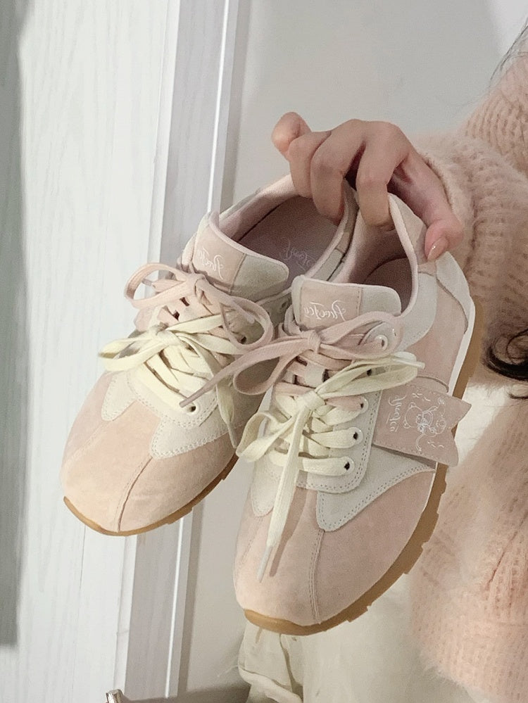 Pink Letter And Bear Decorated Front Lace-up Ties Sneakers