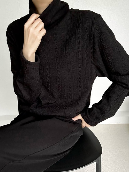 Ouji Lolita Black Cable-Knit Turtleneck Sweater with Ribbed Texture