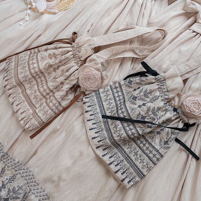 Brown / Blue Vintage Embroidery Handbag with Floral Brooch