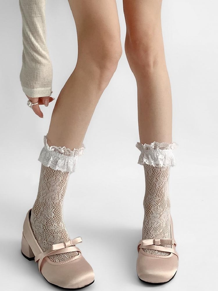 White Hollow-out Design Ruffled Cuff Calf Socks