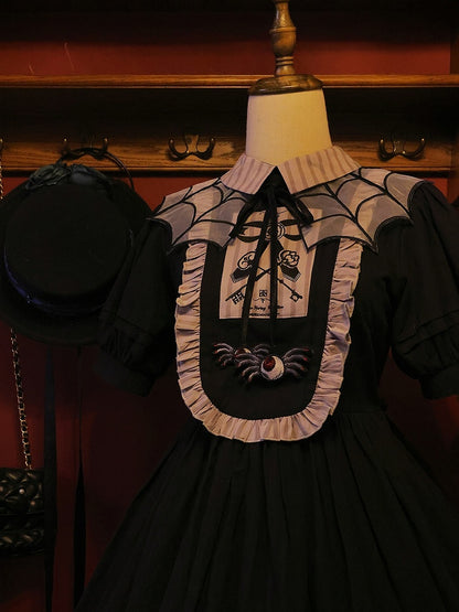 White and Black Spider Web Embroidery Organza Fake Collar with Detachable Butterfly and Moth Brooch