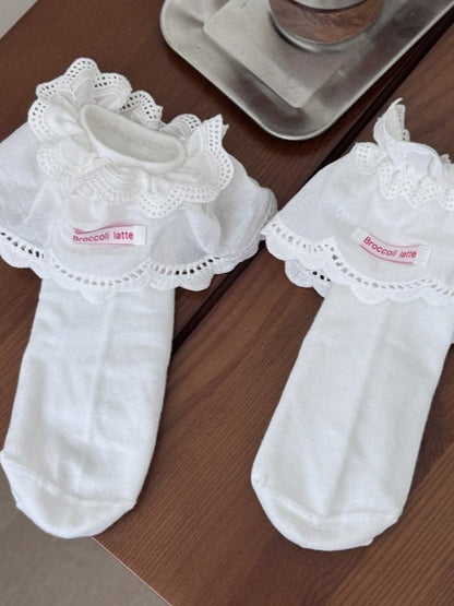 White Lolita Ruffled Cuff Ankle Socks