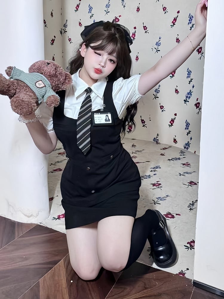 Plus Size White Puff Sleeves Shirt / Black Preppy Waistcoat