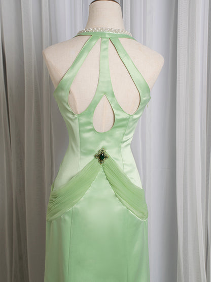 Light Green Cutout Back V-neck Vintage Mermaid Skirt Gown with Rhinestones