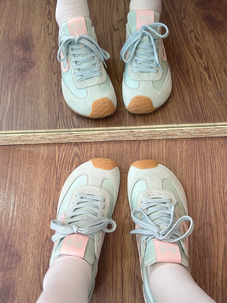 Green Bowknot Design Front Lace-up Ties Sneakers