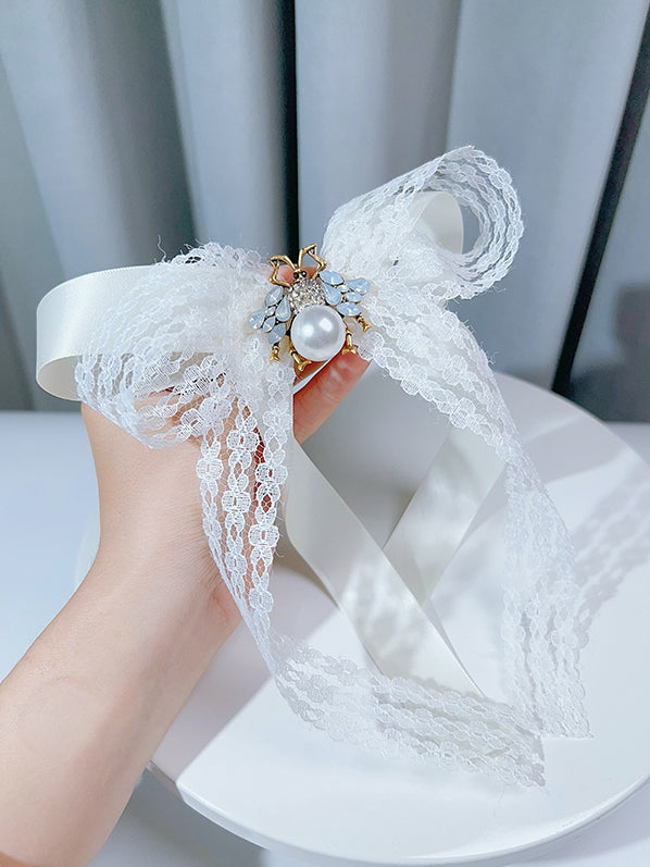 White Rhinestone And Beaded Decorated Bee Design Bowknot Brooch