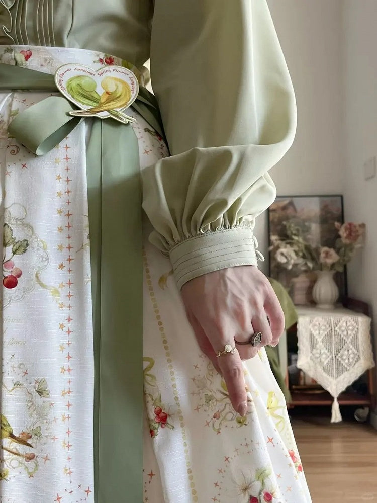 Green & Yellow Embroidery Lolita Brooch with Bird Pattern