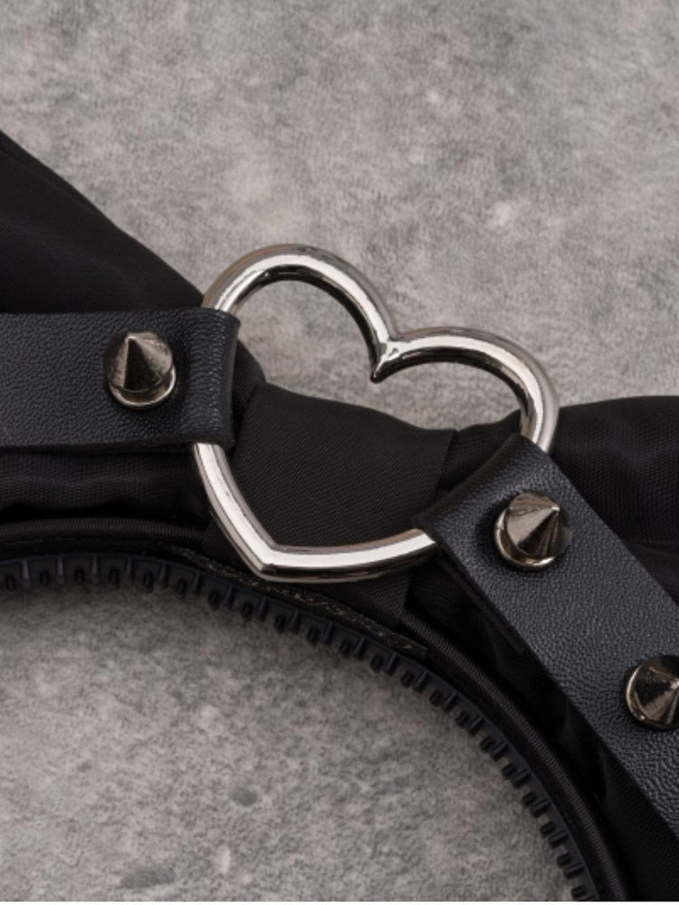 Black Heart Buckle With Studs Design KC