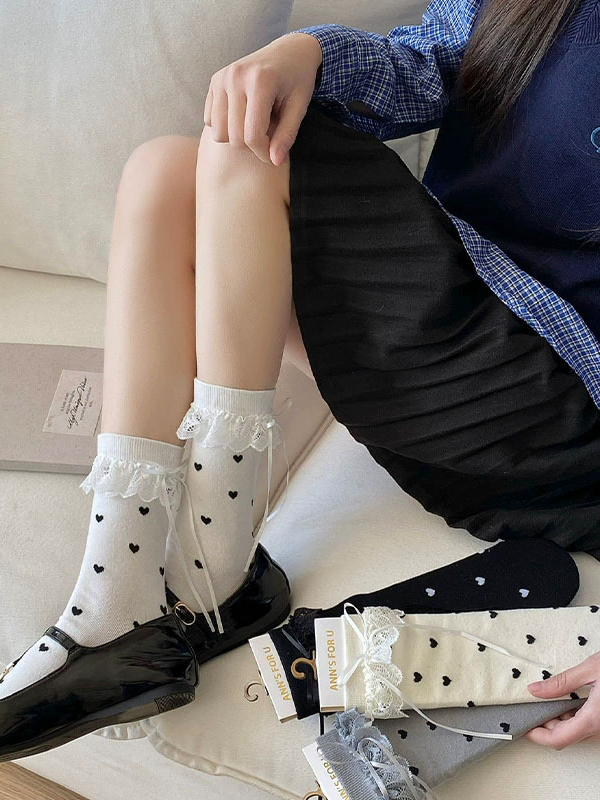 Black/White/Yellow/Gray Heart Print Bowknot Details Lace Ruffled Cuffs Calf Socks