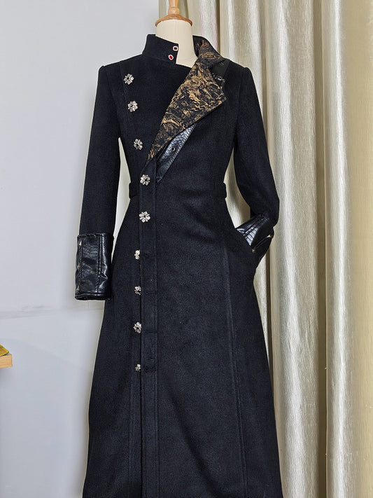 Ouji Fashion Black Leather Cuffs Gothic Lolita Woolen Coat with Golden Inner Lining