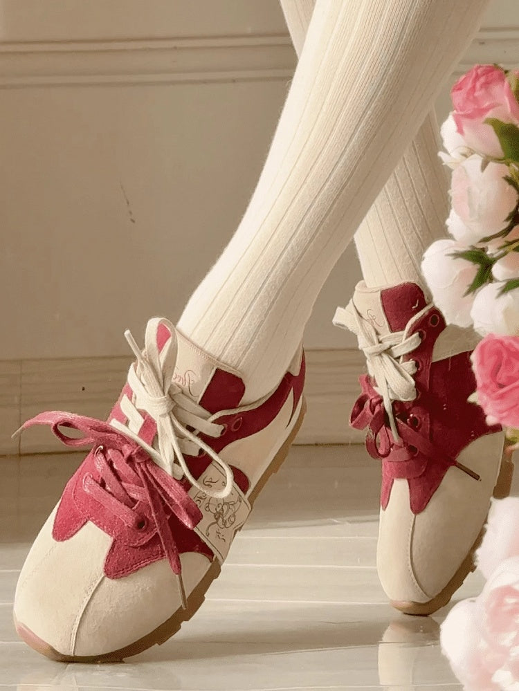 Red Letter And Bear Decorated Front Lace-up Ties Sneakers