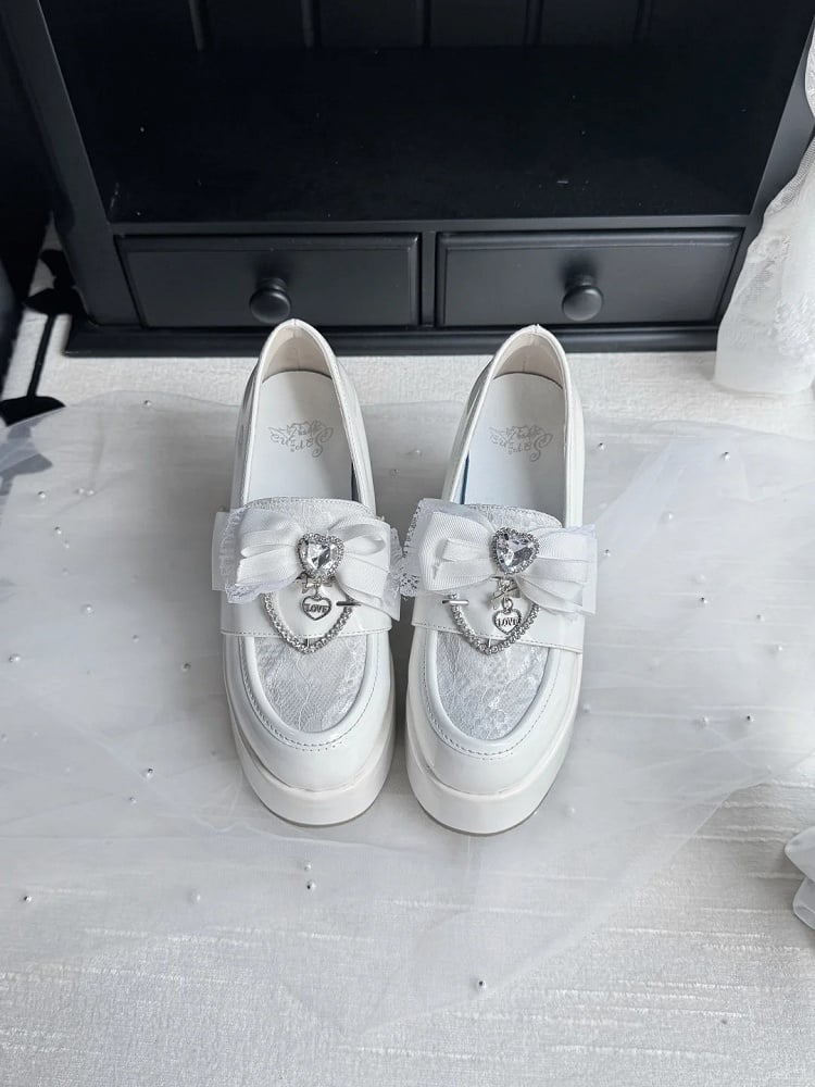 Jirai Kei White Platform Slip-Ons: 9.5cm Block Heel with Round Toe, Bow & Heart Rhinestone