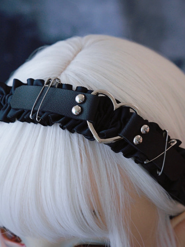 Black Ruffle Trim Buckle Decorated Pins Details With Heart Design KC
