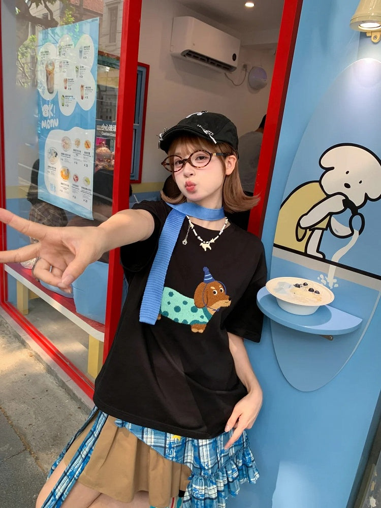 Plush Dachshund Embroidery Black Round Neck Cotton T-shirt