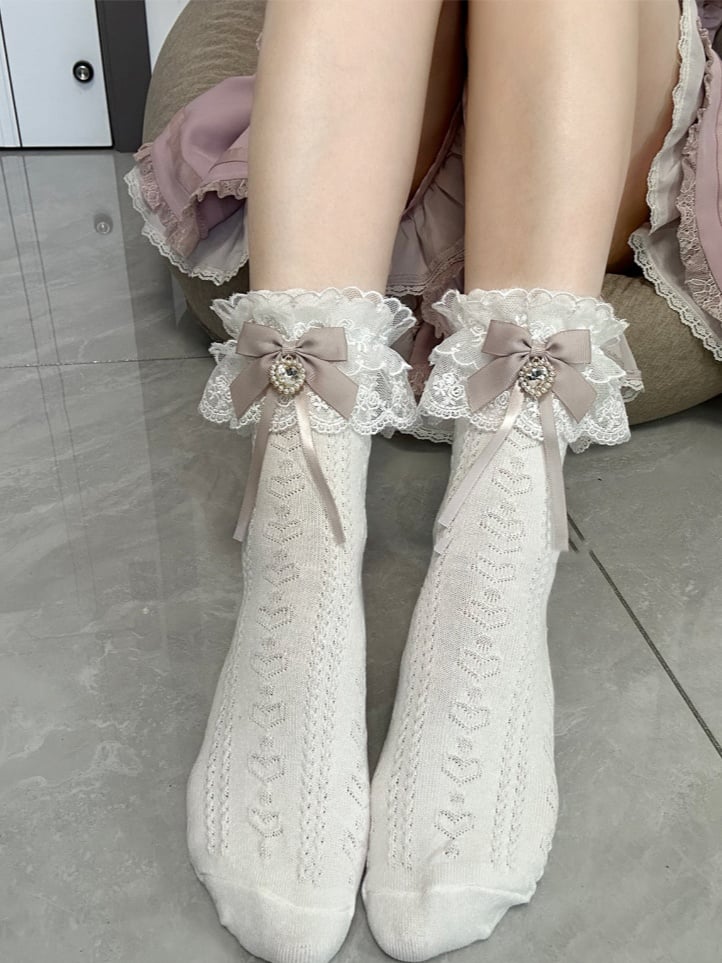 Jirai Kei Dusty Pink Bowknot and Heart Rhinestone Decoration Lace Cuffs White Cotton Ankle Socks