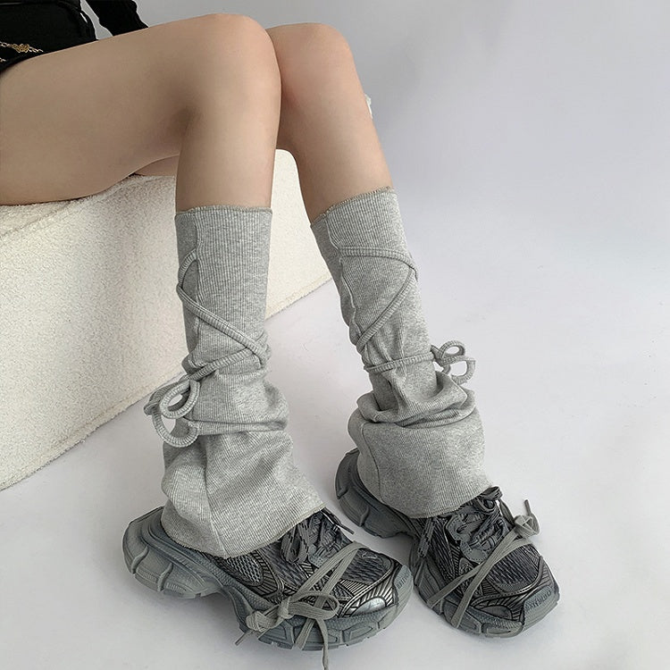 Self-tie Straps Gray/White Flared Leg Warmers