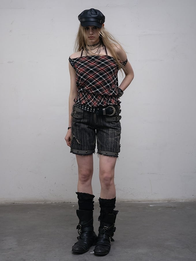 Black Wasteland Punk Studs Decorated Buckle Details Faded Wash Shorts