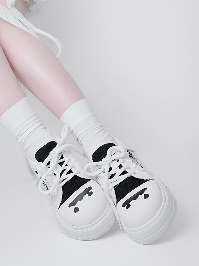Black & White Otaku-Kwaii Platform Shoes - Lace-Up Design with Letter Print & Raw Edge Trim