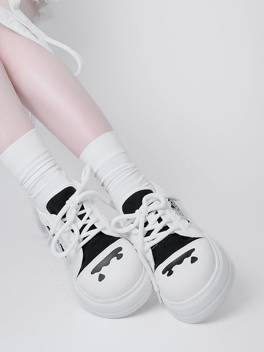 Black & White Otaku-Kwaii Platform Shoes - Lace-Up Design with Letter Print & Raw Edge Trim