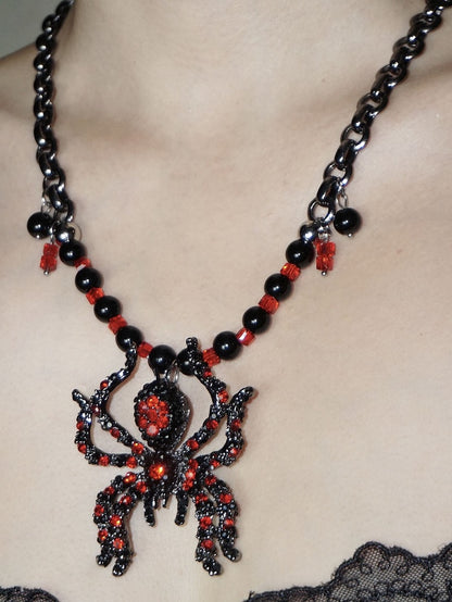 Gothic Spider Beaded Necklace Black & Blue/Black & Red