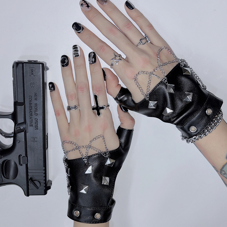 Studs Design Black Punk PU Leather Gloves