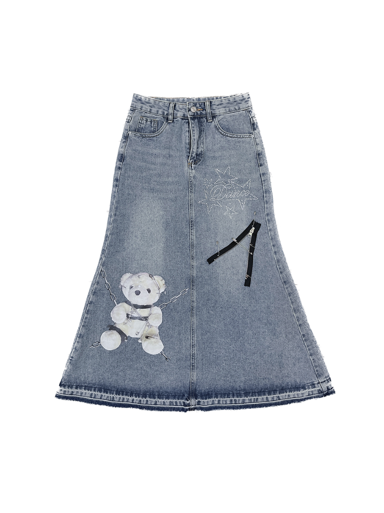 Faded Wash Little Bear Print Denim Skirt Pins Zip Decorated Raw Hem