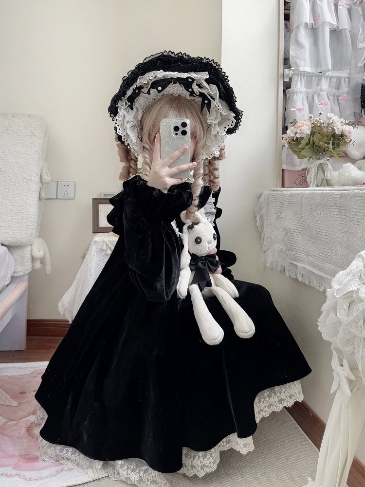 Beige / Black Bonnet