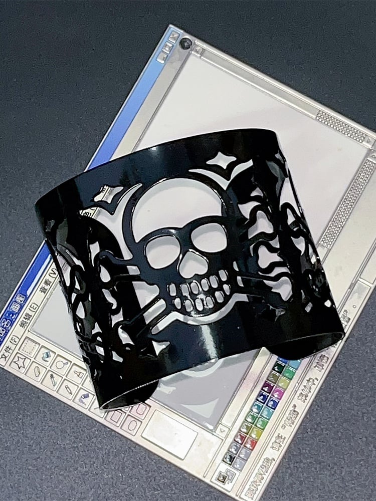 Silver/Black Y2K Punk Skull Hollowed-out Bracelet