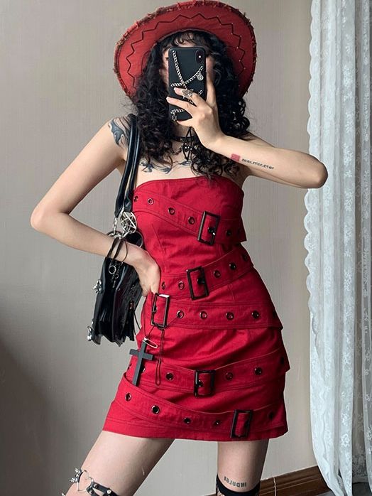Buckles Decorated Strapless Red Dress Music Festival Outfits
