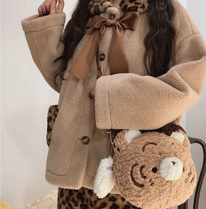 Tiger and Teeth Plush Tiger Head-Shaped Crossbody