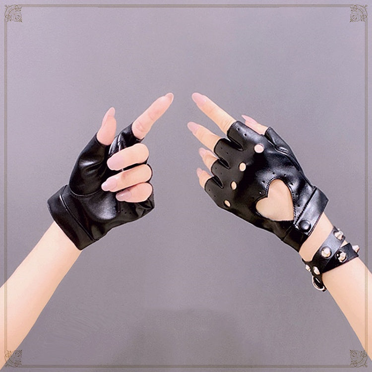 Heart-shaped Cutout Black/White PU Gloves